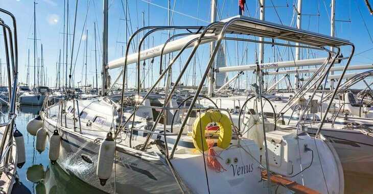 Rent a sailboat in Marina Kremik - Bavaria 46 Cruiser