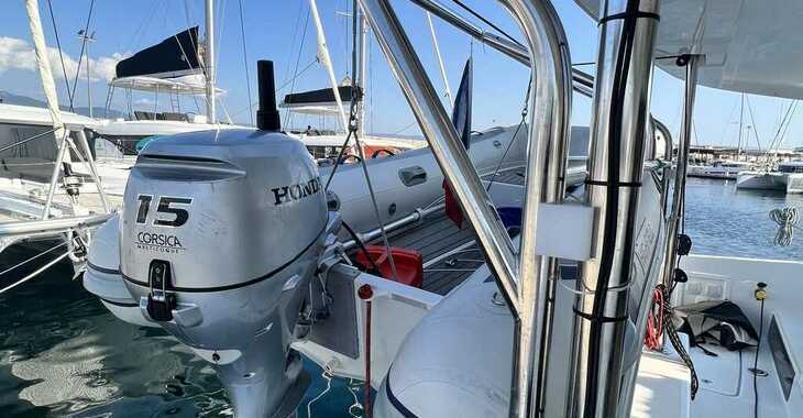 Rent a catamaran in Port Tino Rossi - LAGOON 42