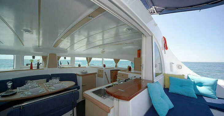 Rent a catamaran in Marina Gouvia - Lagoon 380 - 4 cab.