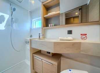 Alquilar catamarán en Marina Kastela - Lagoon 46 