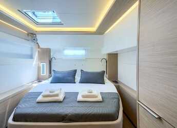 Alquilar catamarán en Marina Kastela - Lagoon 46 