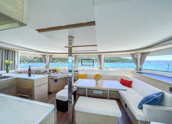 Alquilar catamarán en Marina Kastela - Lagoon 46 