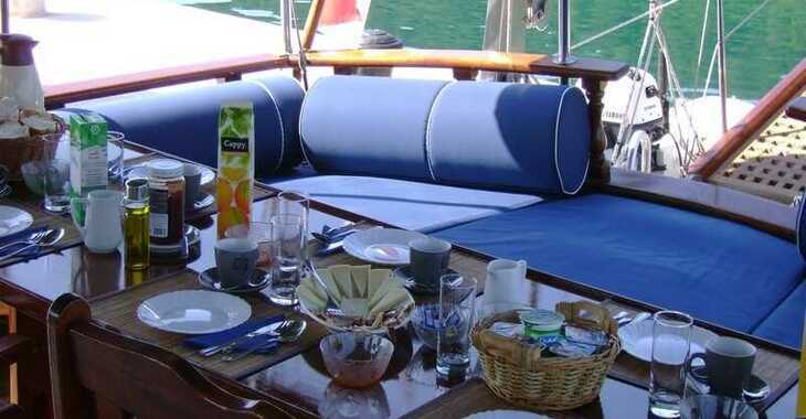 Rent a schooner in Marina Split (ACI Marina) - Gulet Hera