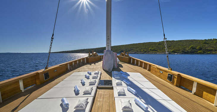 Rent a schooner in Split (ACI Marina) - Gulet Ardura