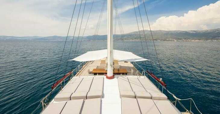 Rent a schooner in Marina Split (ACI Marina) - Gulet Gideon