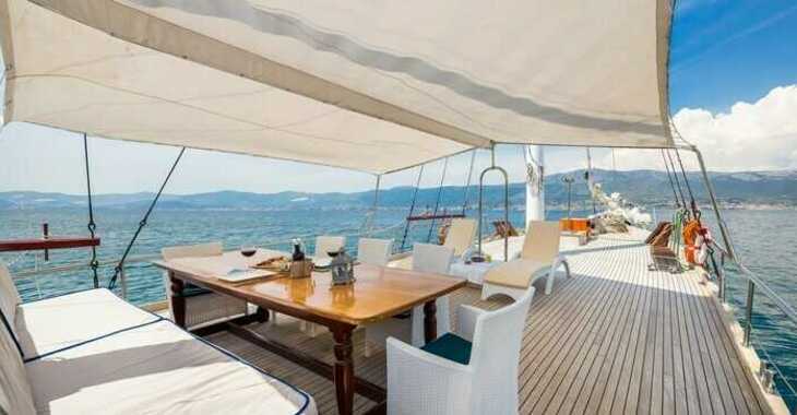 Rent a schooner in Marina Split (ACI Marina) - Gulet Gideon