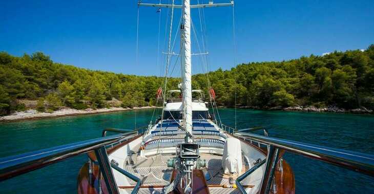 Rent a schooner in Marina Split (ACI Marina) - Gulet Lotus