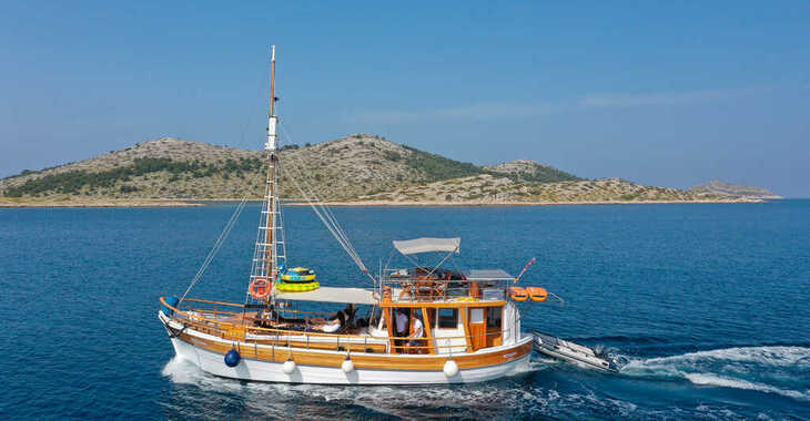 Rent a schooner in Zadar Marina - Gulet Nevijana