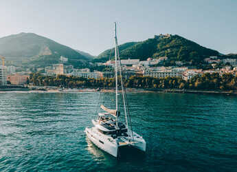 Rent a catamaran in Salerno - Lagoon 51