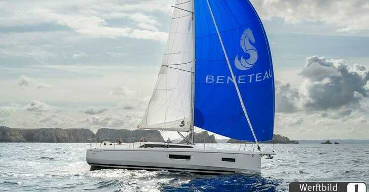 Rent a sailboat in Veruda Marina - Oceanis 37.1