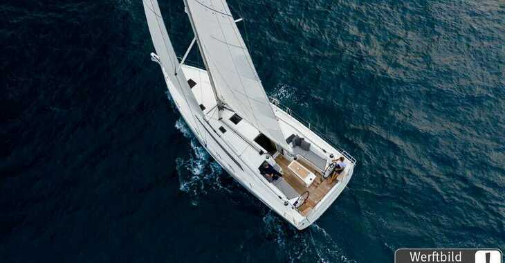 Rent a sailboat in Punat Marina - Oceanis 40.1