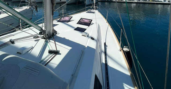 Chartern Sie segelboot in Netsel Marina - Oceanis 45
