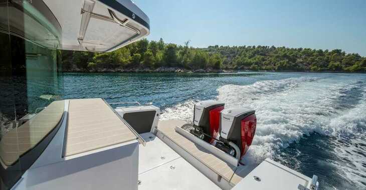 Chartern Sie motorboot in ACI Marina Split - Axopar 37 Cabin