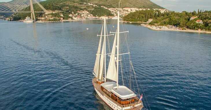 Rent a schooner in Split (ACI Marina) - Gulet Vivere