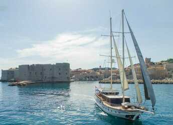 Rent a schooner in Marina Split (ACI Marina) - Gulet Vivere
