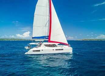 Rent a catamaran in Marina Uturoa - Sunsail 454