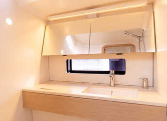 Rent a sailboat in Agana Marina - Sunsail 41.3 (Premium)