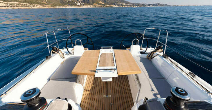 Rent a sailboat in Agana Marina - Oceanis 34.1