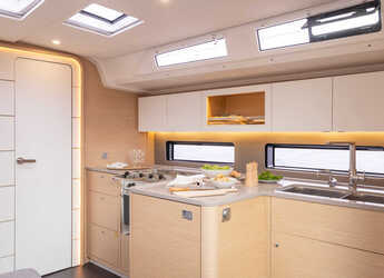 Rent a sailboat in Agana Marina - Sunsail 41.3 (Premium)