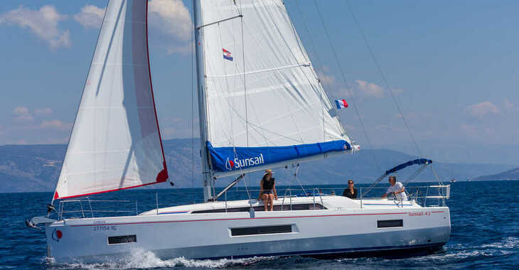 Rent a sailboat in Wickhams Cay II Marina - Sunsail 42 (Premium Plus)