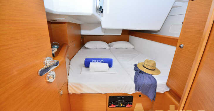 Louer voilier à Paros Marina - Sun Odyssey 509
