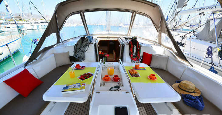 Rent a sailboat in Paros Marina - Sun Odyssey 509