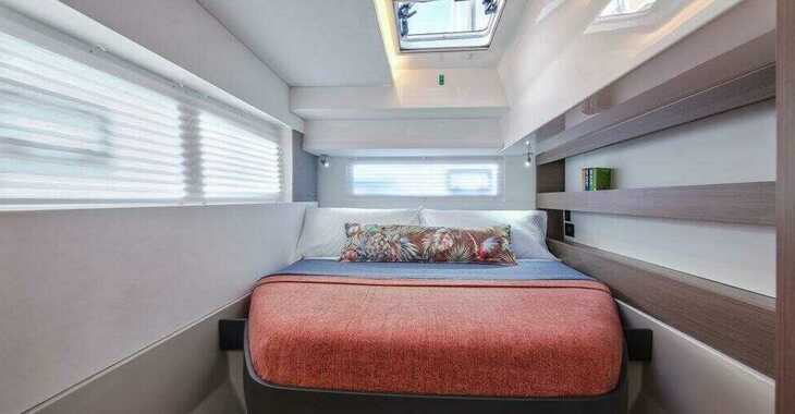 Rent a catamaran in Nelson Dockyard - Moorings 4200/3 (Exclusive)
