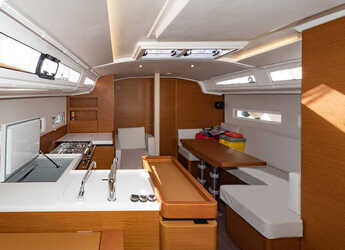 Louer voilier à Muelle de la lonja - Sun Odyssey 410 - 3 cab.