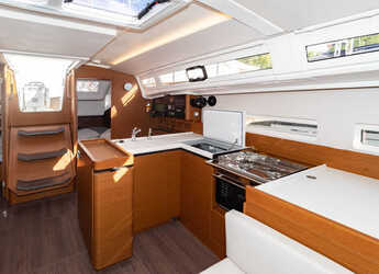 Louer voilier à Muelle de la lonja - Sun Odyssey 410 - 3 cab.