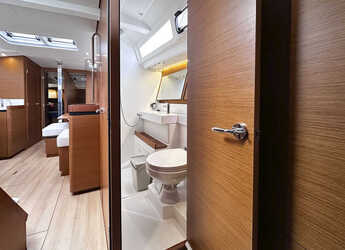 Louer voilier à Muelle de la lonja - Sun Odyssey 440 - 4 cab.