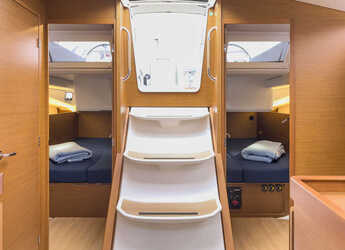 Louer voilier à Muelle de la lonja - Sun Odyssey 440 - 4 cab.