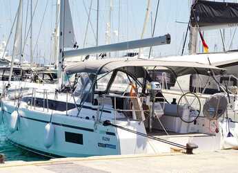 Rent a sailboat in D-Marin Marina Lefkas - Bavaria C38