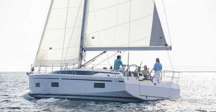 Rent a sailboat in Contra Muelle Mollet - Bavaria C42