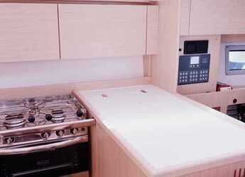 Rent a sailboat in Real Club Náutico de Palma - Bavaria C38