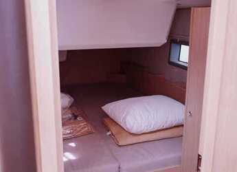 Rent a sailboat in Real Club Náutico de Palma - Bavaria C38