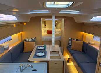 Rent a sailboat in Club Naútico de Sant Antoni de Pormany - DUFOUR 37 NEW 2023