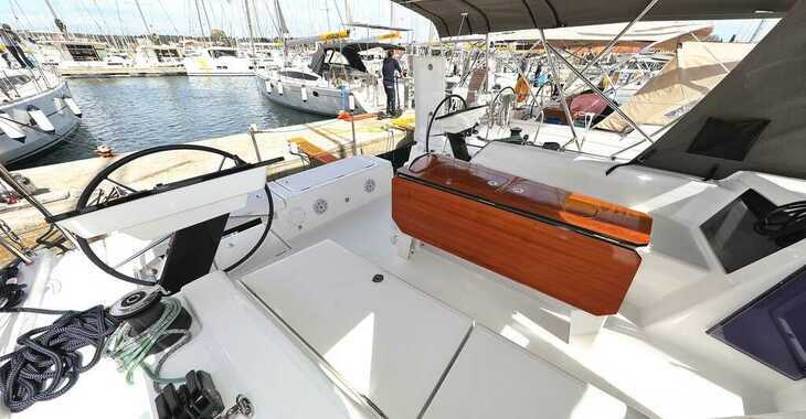 Rent a sailboat in Sangulin Marina - Dufour 41