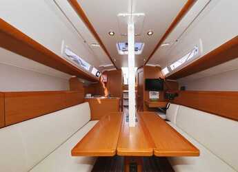Louer voilier à Sangulin Marina - Sun Odyssey 33i