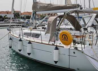 Louer voilier à Sangulin Marina - Sun Odyssey 33i