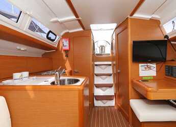 Louer voilier à Sangulin Marina - Sun Odyssey 33i