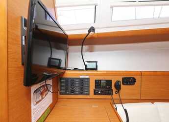 Louer voilier à Sangulin Marina - Sun Odyssey 33i