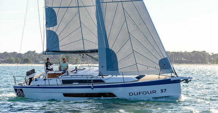 Rent a sailboat in ACI Marina Vodice - Dufour 37 - 3 cab.
