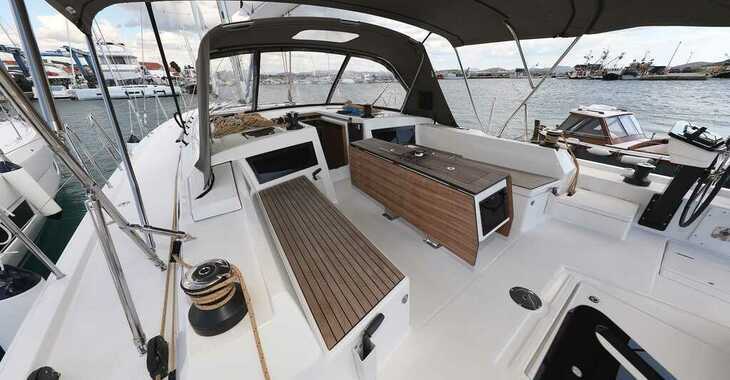 Rent a sailboat in ACI Marina Vodice - Dufour 470 - 5 cab.