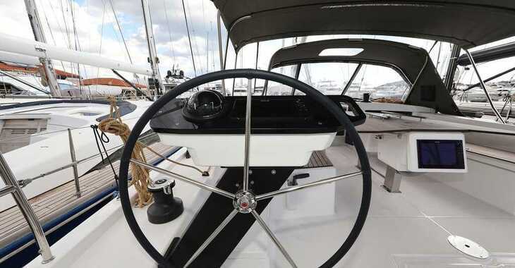 Rent a sailboat in Yacht kikötő - Tribunj - Dufour 470 - 4 cab.