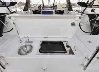 Chartern Sie segelboot in Trogir (ACI marina) - Dufour 41 - 3 cab.