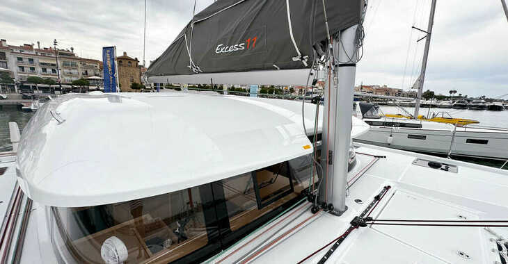 Alquilar catamarán en Port Olimpic de Barcelona - Excess 11 3cabins