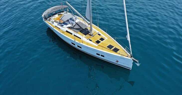 Rent a sailboat in Marina Baotić - Hanse 588 - 5 + 1 cab.