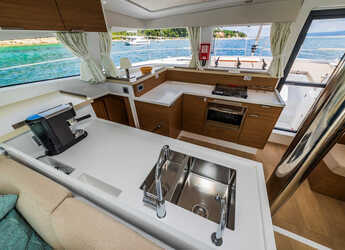 Alquilar catamarán en Marina Kastela - Bali 4.2 - 4 + 1 cab.