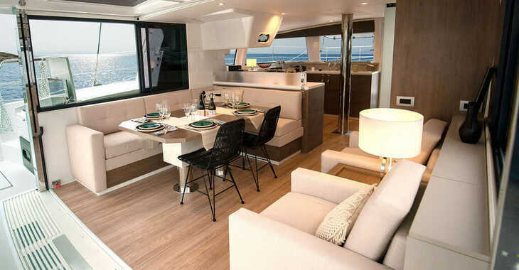 Rent a catamaran in ACI Marina Dubrovnik - Bali 4.4 - 4 + 1 cab.