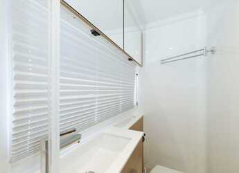 Rent a catamaran in Marina Mandalina - Bali Catsmart - 4 + 1 cab.